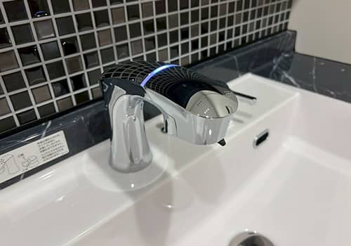 タッチレス水栓ナビッシュ