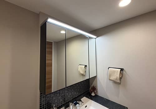 上部ライン照明